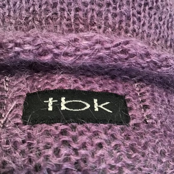 TDK Sleeveless Turtleneck Knit Top Size M - Picture 7 of 13